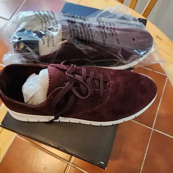 woman’s Vionic Burgandy Suede Sneakers - Picture 1 of 3